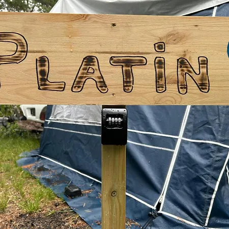 Your Camp Campingplads *