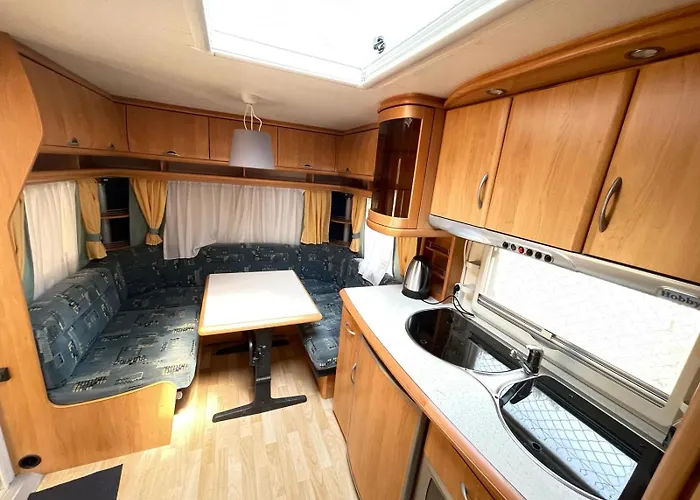 مكان تخييم Your Camp هيل